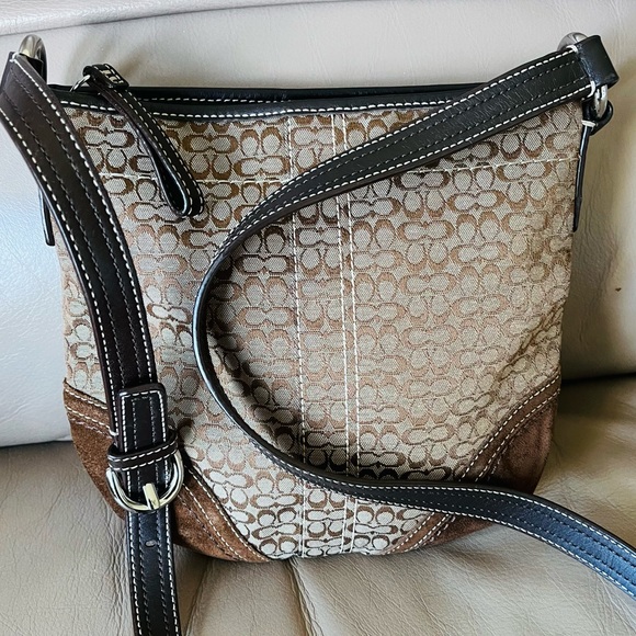 Coach Handbags - Authentic Coach crossbody hobo bag